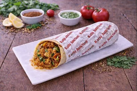 Bhuna Chicken Roll