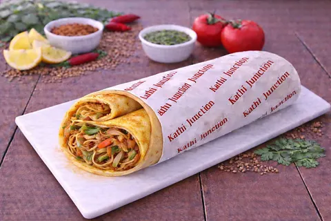 Egg Aloo Roll